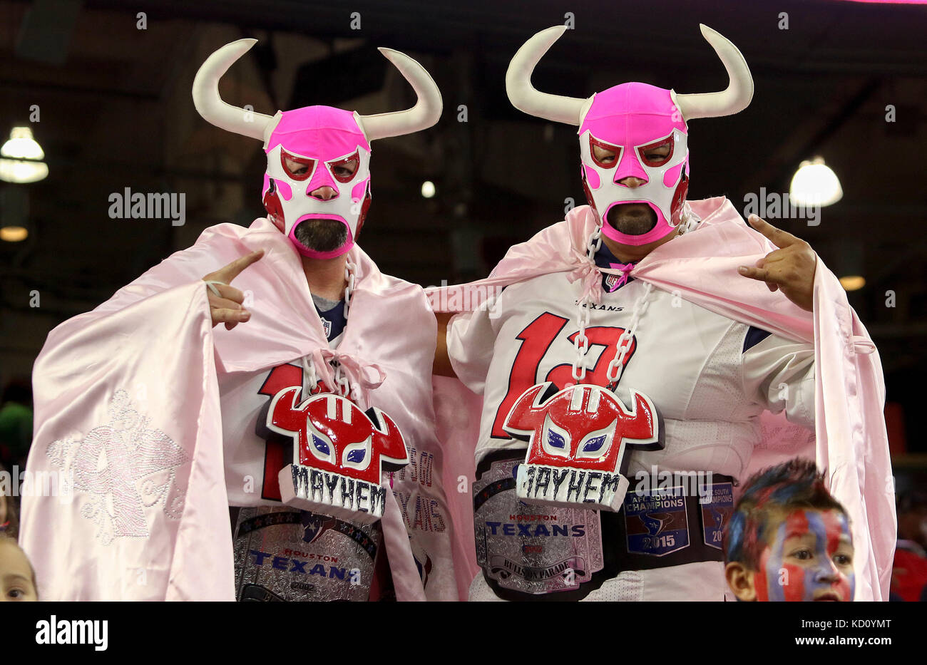 Houston, TX, Stati Uniti d'America. 8 Ott, 2017. Houston Texans tifosi durante il gioco di NFL tra il Kansas City Chiefs e Houston Texans al NRG Stadium di Houston, TX. John Glaser/CSM/Alamy Live News Foto Stock