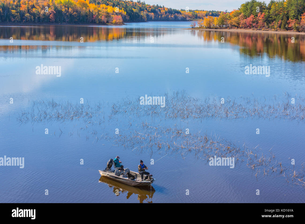 Bass pesca, oromocto, New Brunswick, Canada Foto Stock