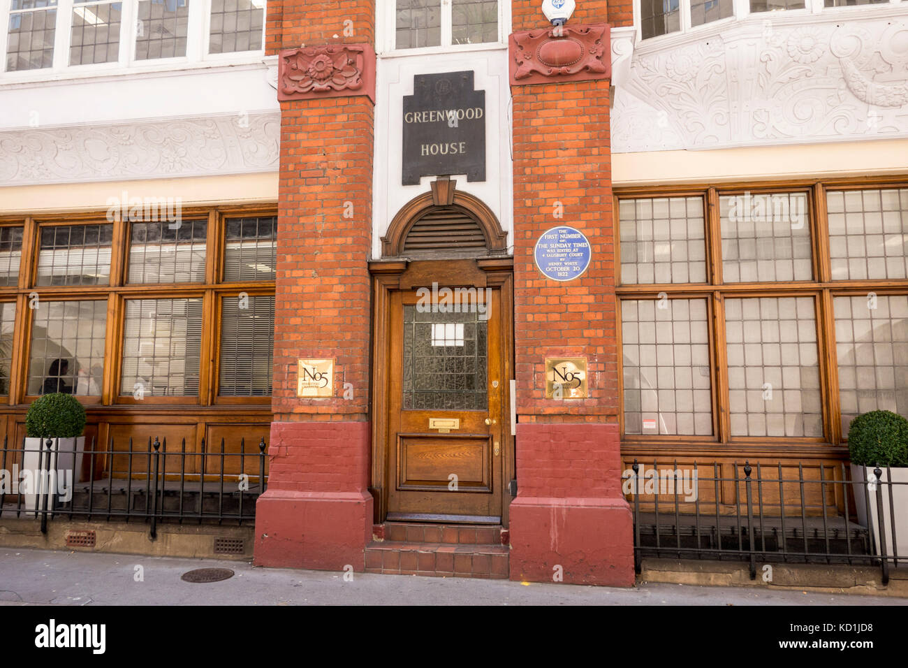 Targa blu fuori casa di Greenwood, Salisbury corte, City of London, ubicazione prima domenica erano tempi edito da Henry White Foto Stock