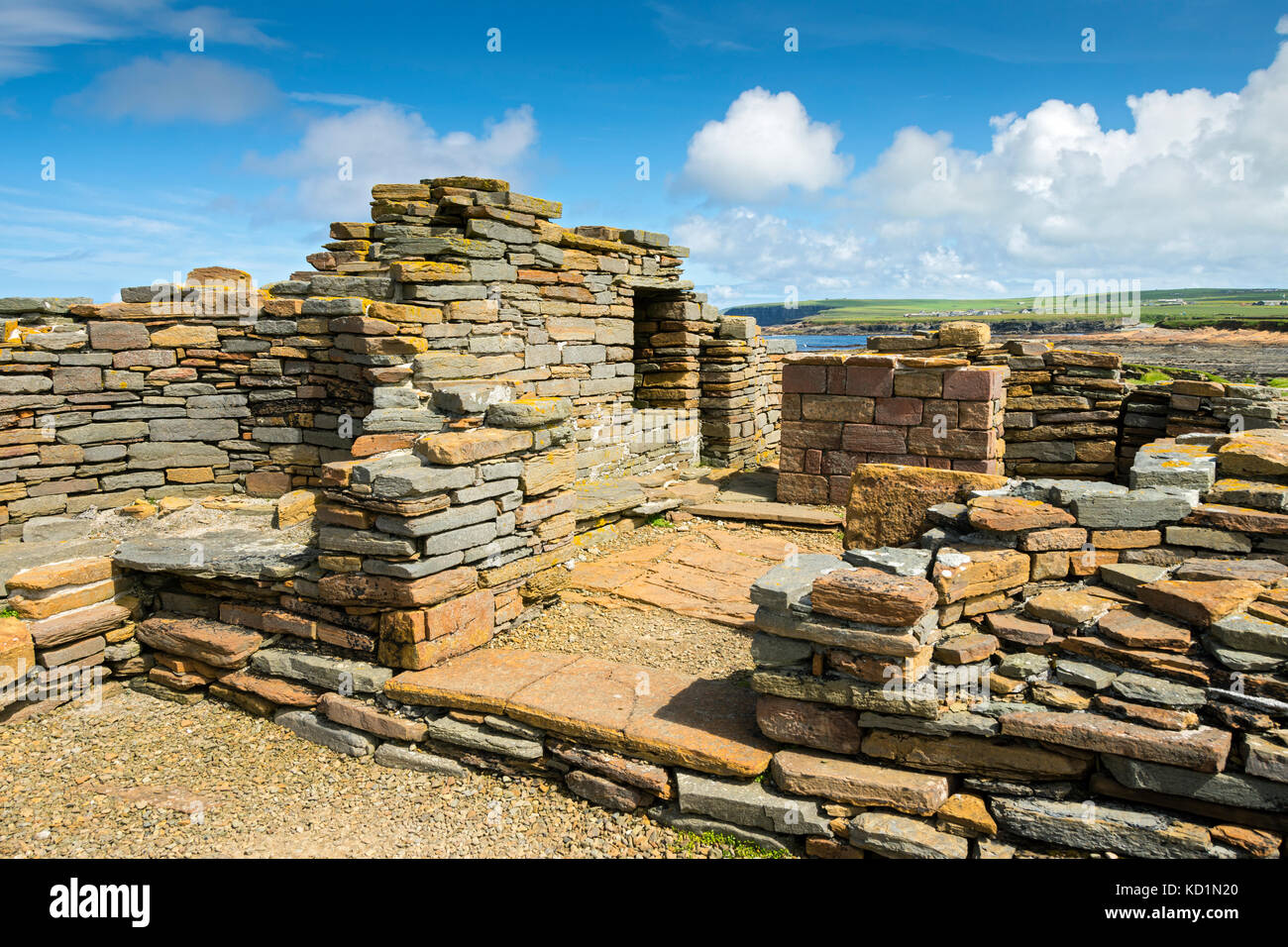 Resti di insediamenti celtici e vichinghi sulla Brough di Birsay, Orkney, Scozia, Regno Unito. Foto Stock