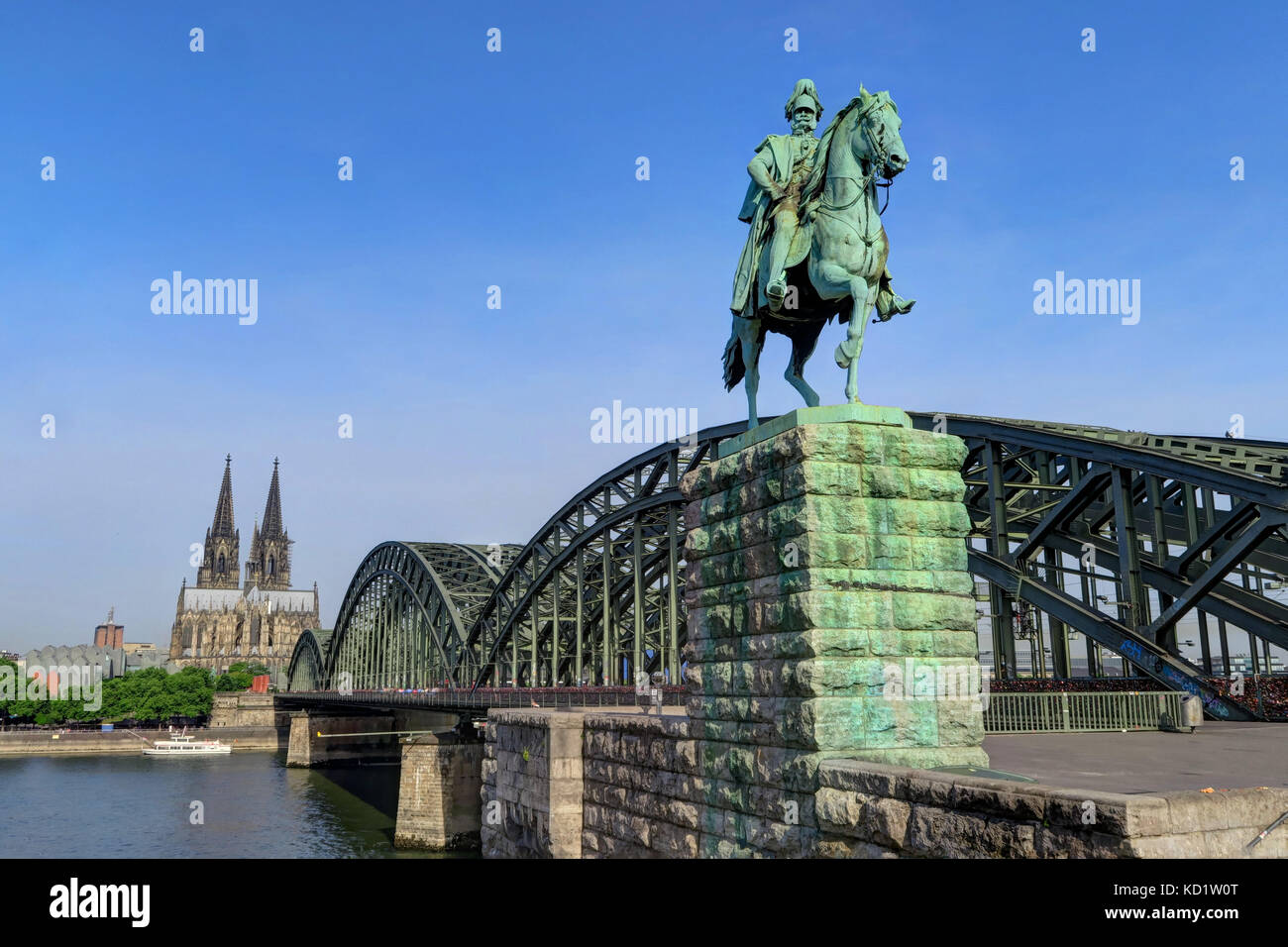 Statua di Wilhelm I. a sud della rampa sulla riva destra del Reno. Foto Stock