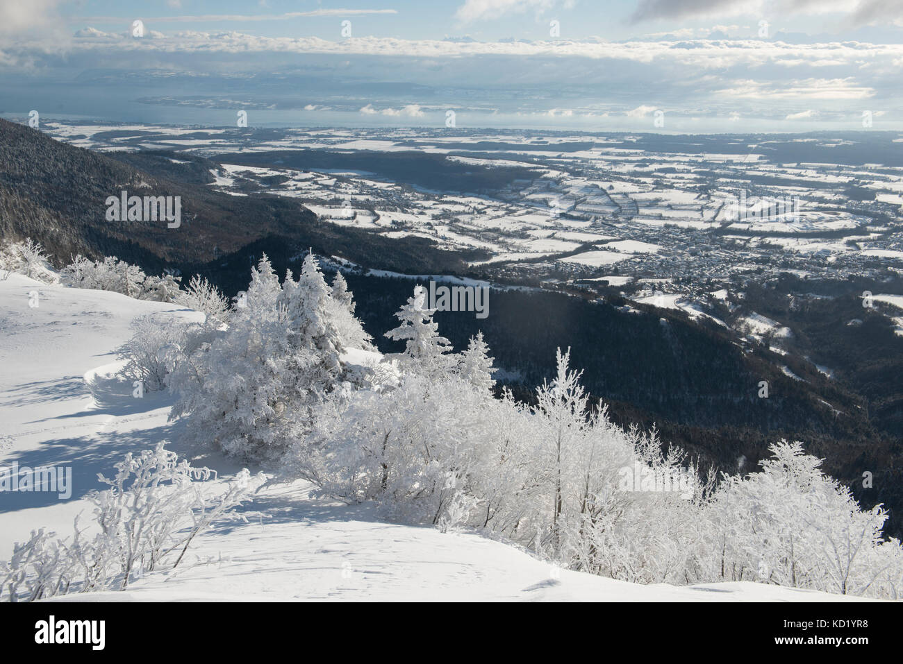 Vista panoramica dal mont rond al di sopra del lago di ginevra, mont-rond, Ain Rhône-Alpes, in Francia Foto Stock