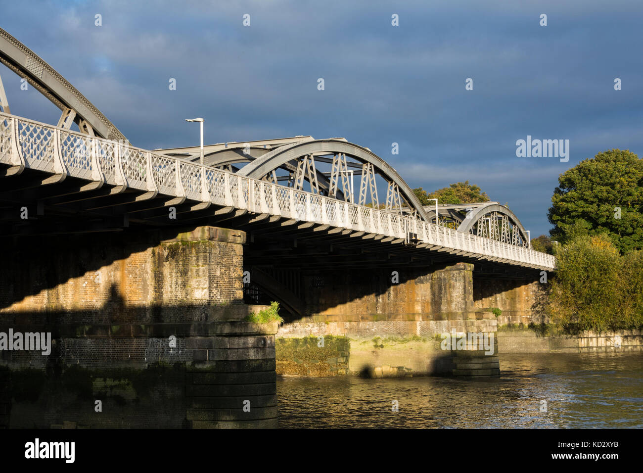 Barnes ponte ferroviario, un architrave il ponte di arco di Barnes SW London, Regno Unito Foto Stock