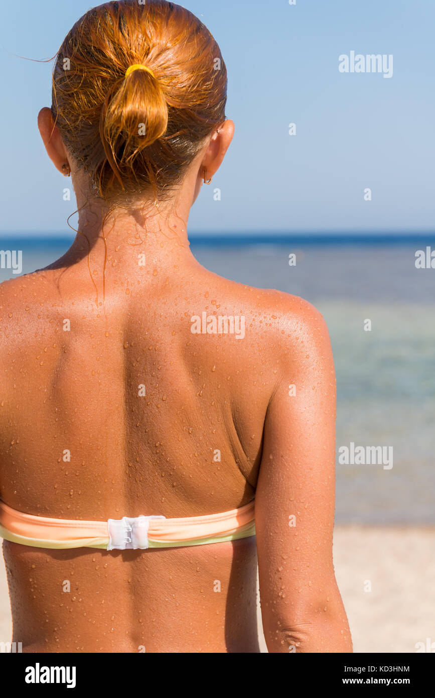 Beach babe da dietro Foto Stock