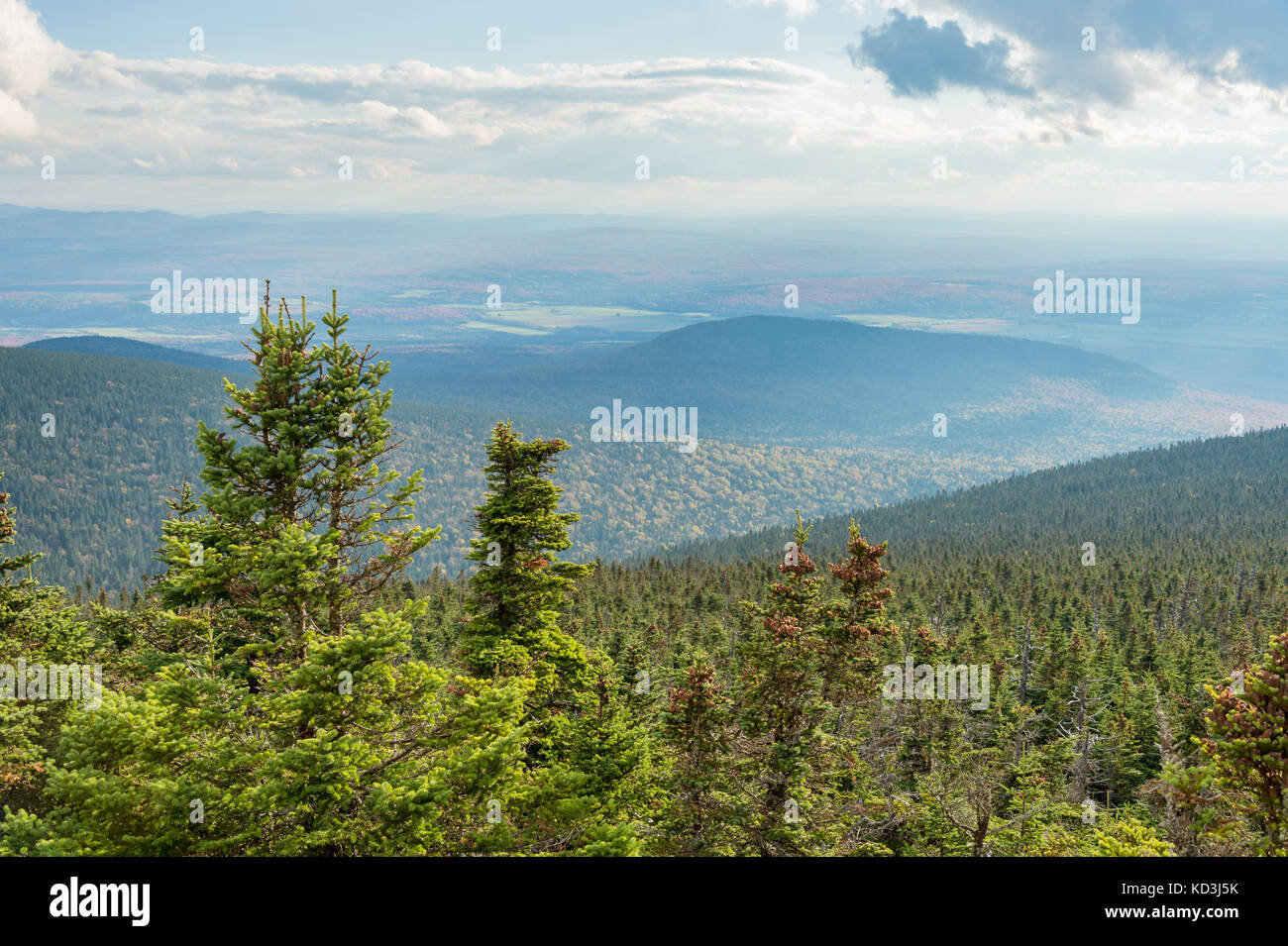 Panorama vista aerea da Megantic Mount in Eastern Townships, Provincia di Quebec, Canada Foto Stock