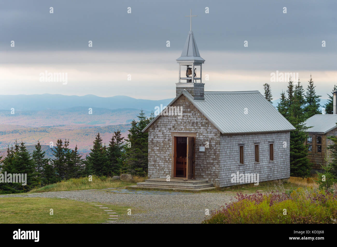 cappella in cima al Mont Saint-Joseph, nel Parco Megantic Mont, Townships Orientali, Quebec Provincia, Canada Foto Stock