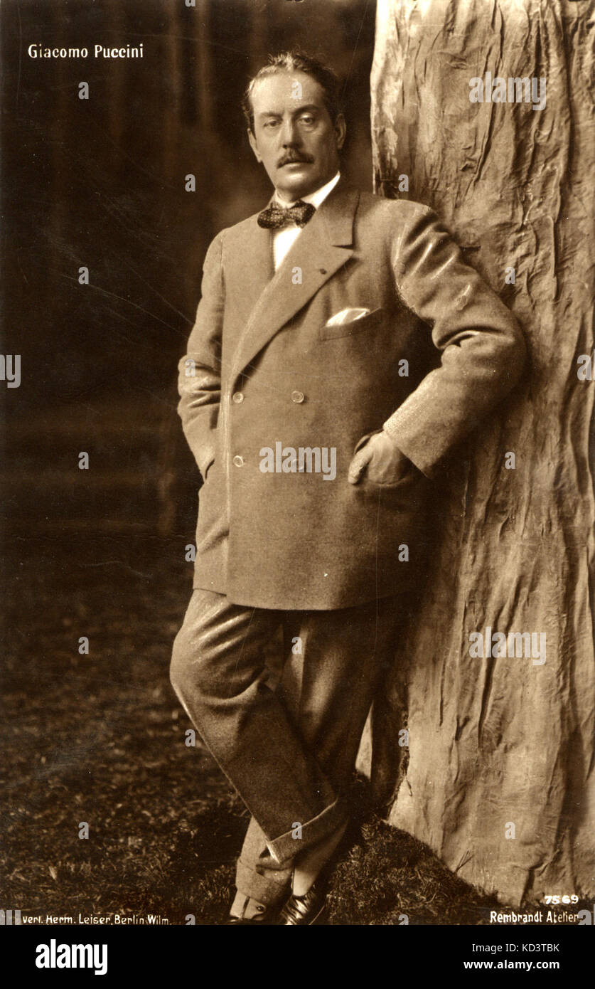 Giacomo Puccini in piedi. Post WW1 Berlino. Compositore italiano (1858-1924). Foto Stock