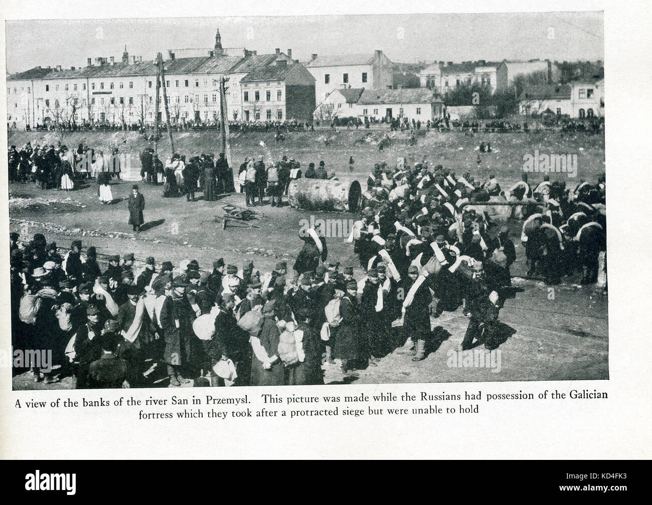 Questa foto risale alla prima guerra mondiale la didascalia recita: una  vista sulle rive del fiume San di Przemysl. Questa foto è stata realizzata  mentre i russi avevano il possesso della fortezza