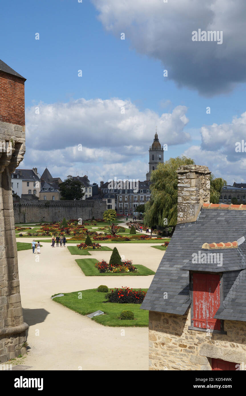 Vista del giardino di vannes (Jardins des remparts) intorno al bastione della città. Foto Stock