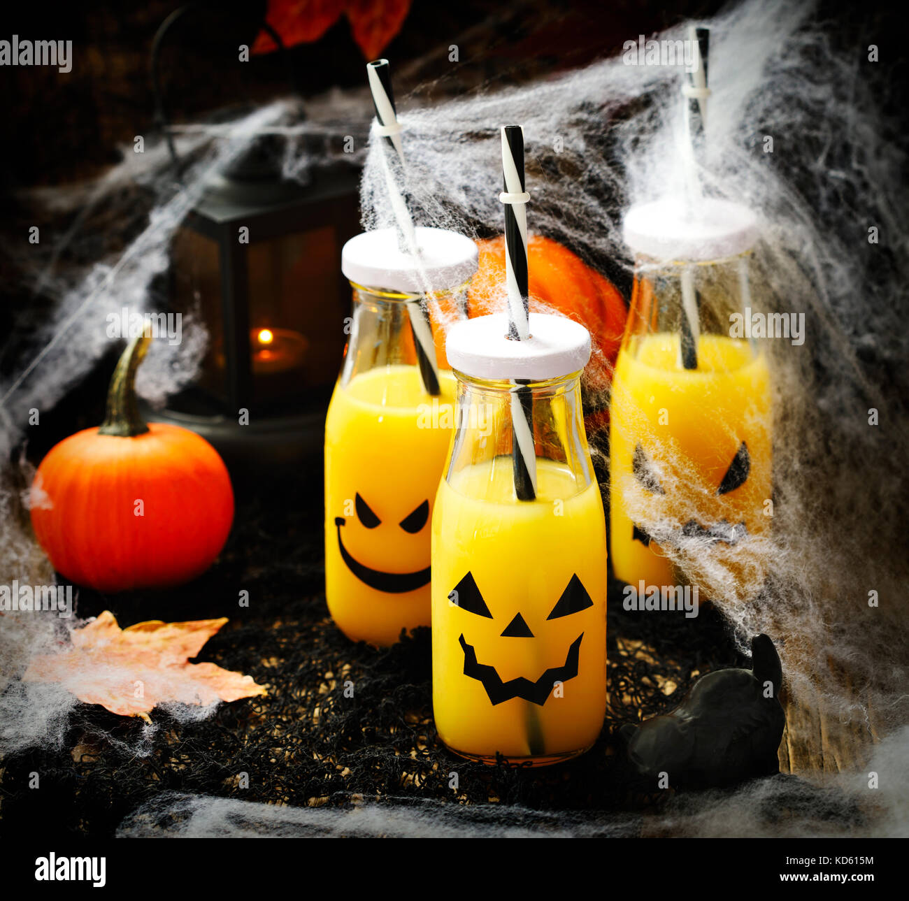 Orange cocktail per caduta e parti di halloween Foto Stock