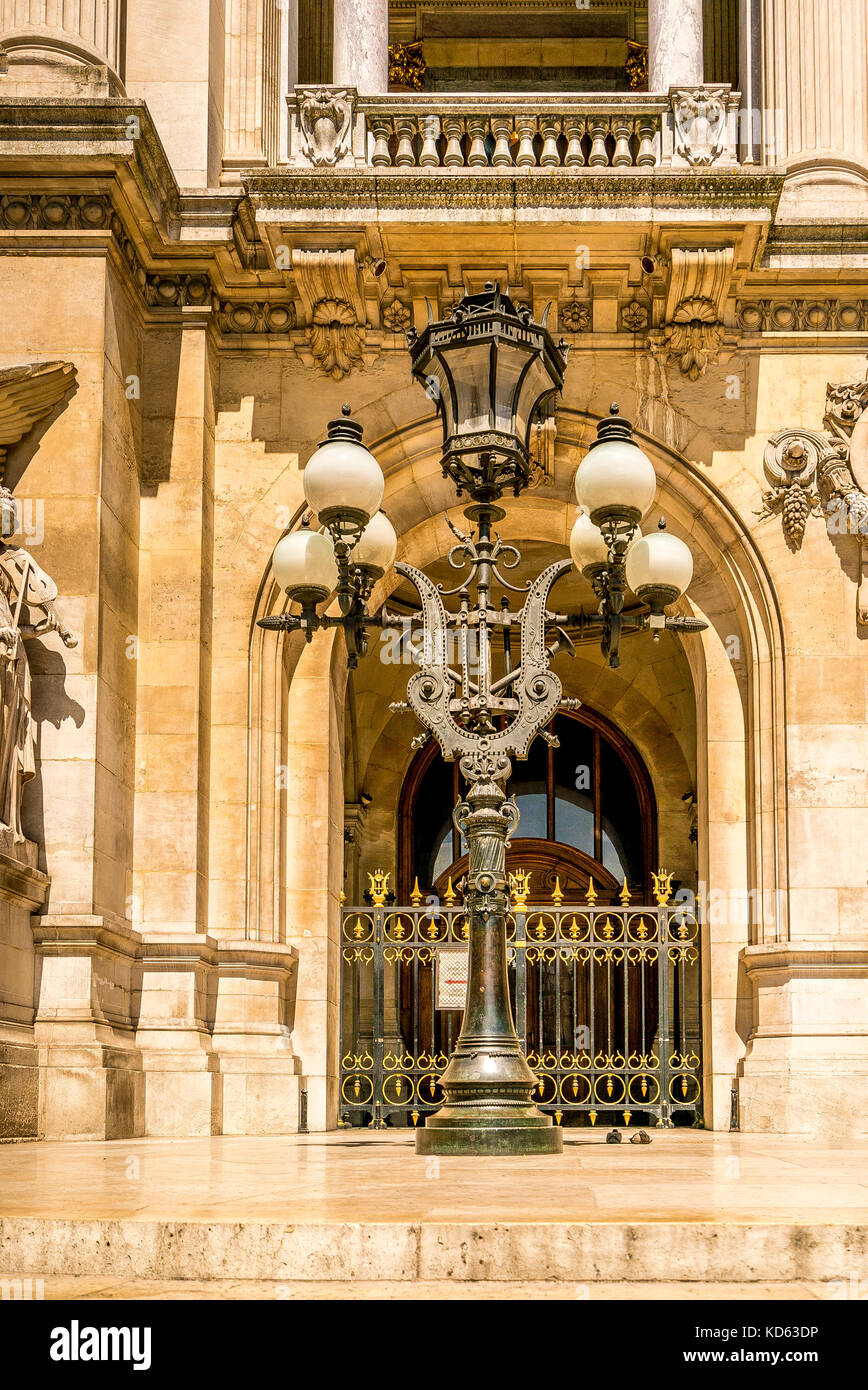 La facciata del Palais Garnier di Parigi, Francia Foto Stock
