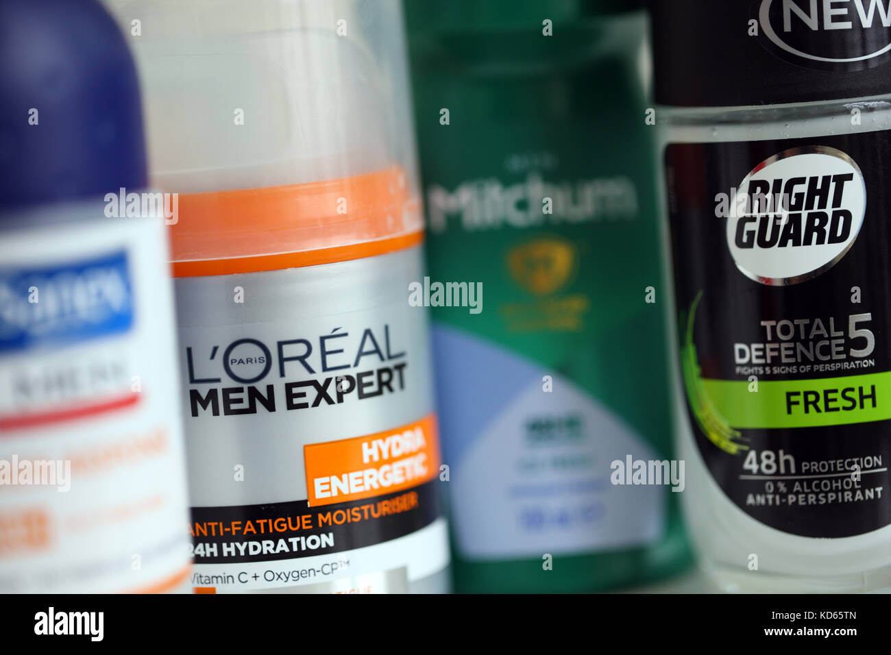 Mens prodotti per la cura della pelle Foto Stock