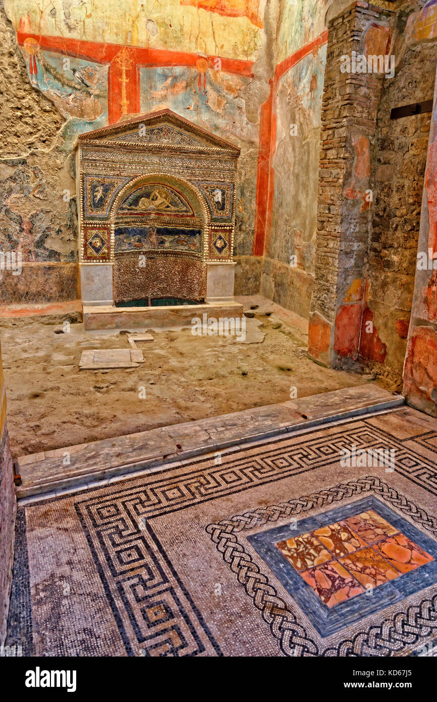 Dettagli interni del Taberna Hedones presso le rovine di una città romana di Pompei a Pompei Scavi, vicino napoli, Italia meridionale. Foto Stock