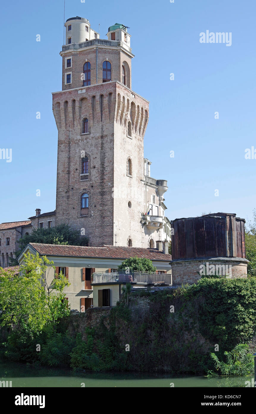 La Specola, l'Osservatorio, costruita sulla sommità della torre dei Carraresi fortezza, per l'Università di Padova, ospita ora un museo di astronomia Foto Stock