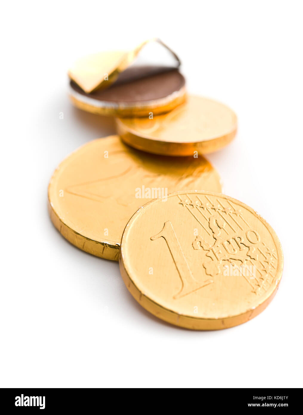 La valuta euro . le monete di cioccolato isolato su sfondo bianco. Foto Stock