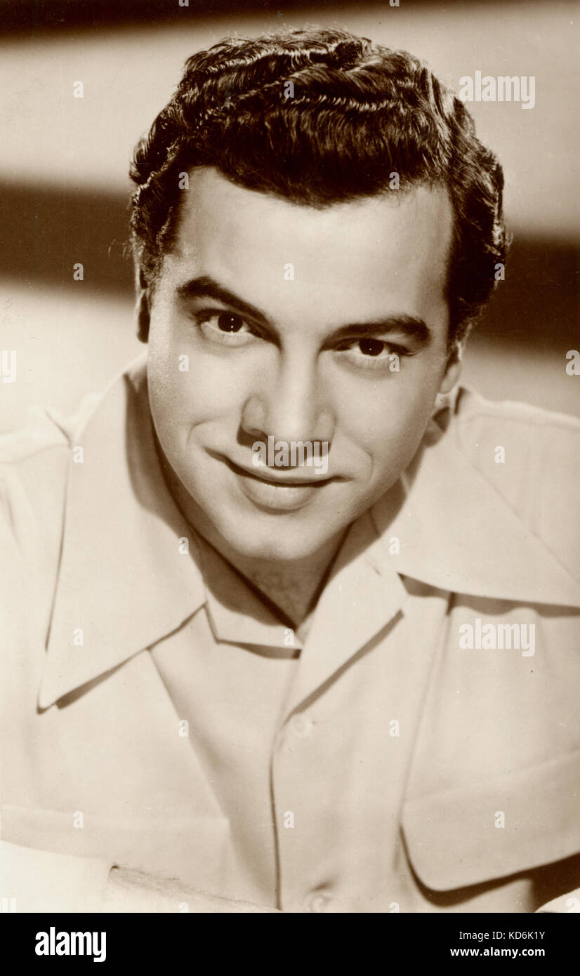 Mario Lanza, ritratto sulla cartolina fotografica cantante americano di discendenza italiana, 1921-1959. La Metro Goldwyn Mayer. Foto Stock