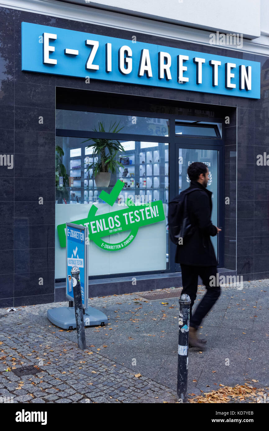 Sigarette elettroniche immagini e fotografie stock ad alta risoluzione -  Alamy