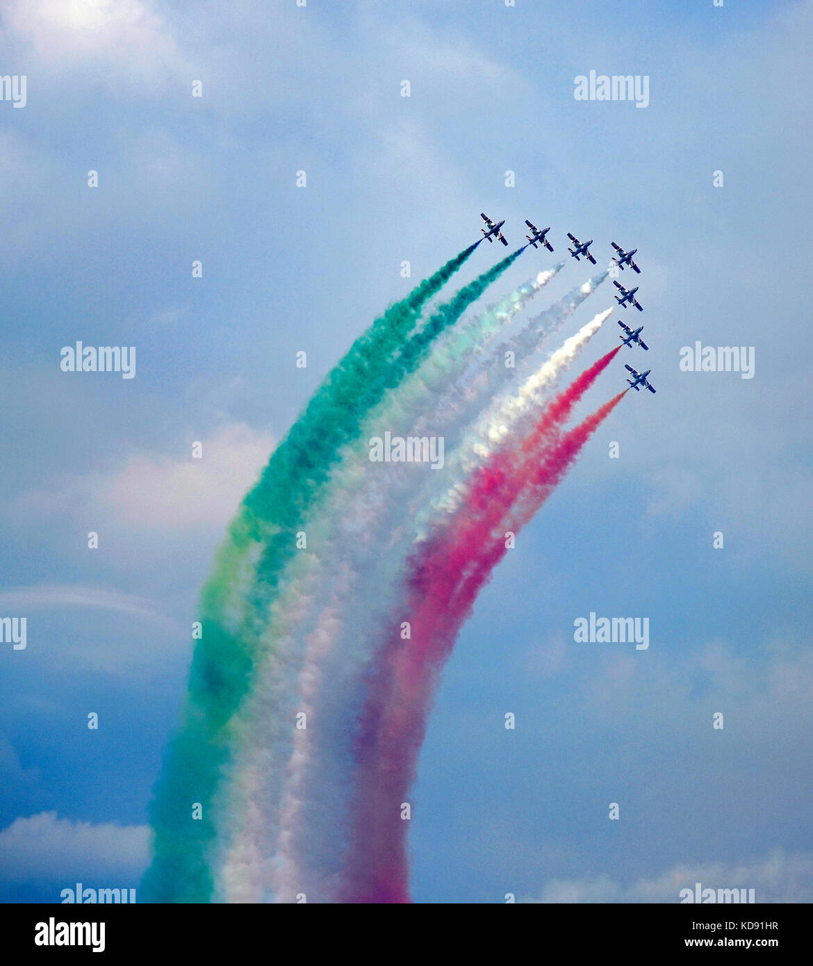 Italia Friuli V. G. la mostra di squadroni acrobatici a Trieste per la Barcolana Sailing Show nell'ottobre 2017 Foto Stock