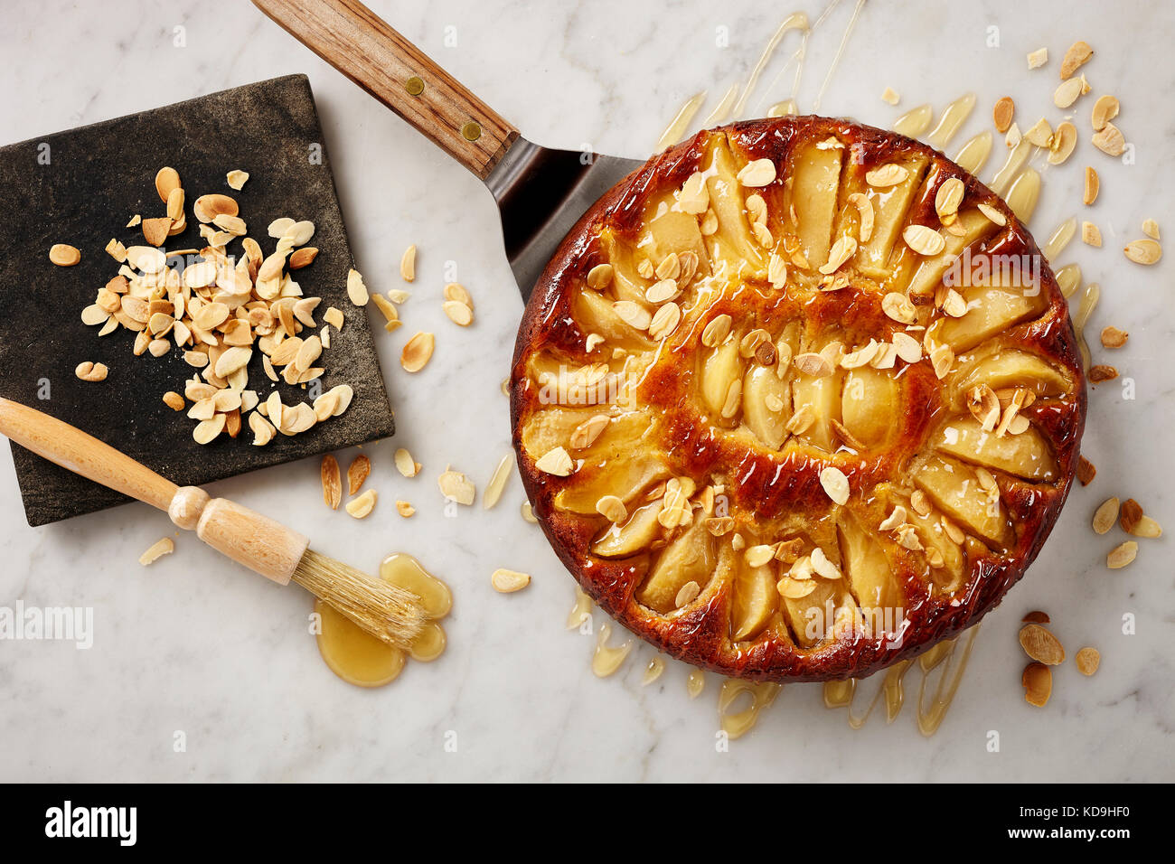 Il cardamomo pera torta di miele Foto Stock