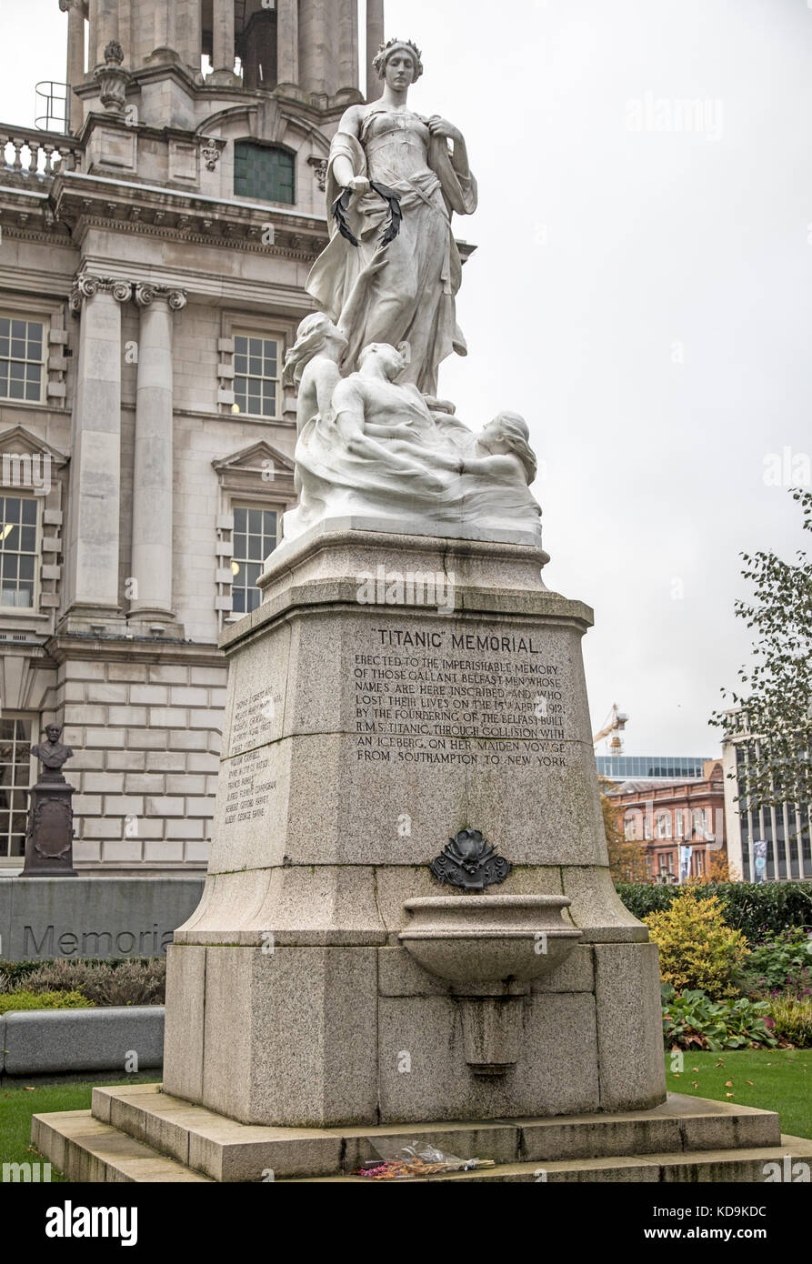 Titanic Memorial City Hall di Belfast Isola del nord Foto Stock