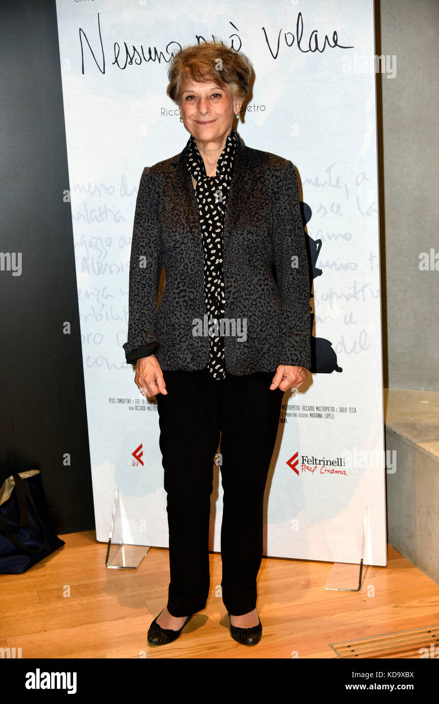 Milano, Italia. Xii oct, 2017. Milano, anteprima filmato "nessuno può volare' - nella foto: simonetta agnello hornby credit: indipendente Agenzia fotografica/alamy live news Foto Stock