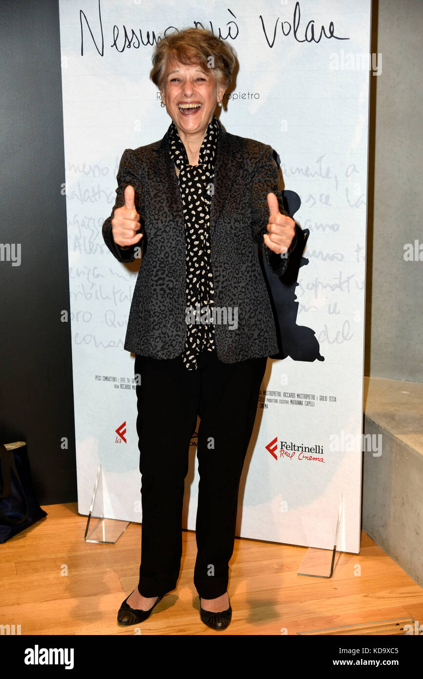 Milano, Italia. Xii oct, 2017. Milano, anteprima filmato "nessuno può volare' - nella foto: simonetta agnello hornby credit: indipendente Agenzia fotografica/alamy live news Foto Stock
