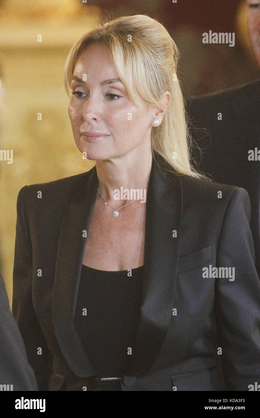 Madrid, Spagna. 12 ottobre 2017. Esther Alcocer Koplowitz ha partecipato al ricevimento reale della giornata nazionale spagnola al Palazzo reale di Madrid il 12 ottobre 2017 a Madrid, in Spagna. Crediti: Jack Abuin/ZUMA Wire/Alamy Live News Foto Stock