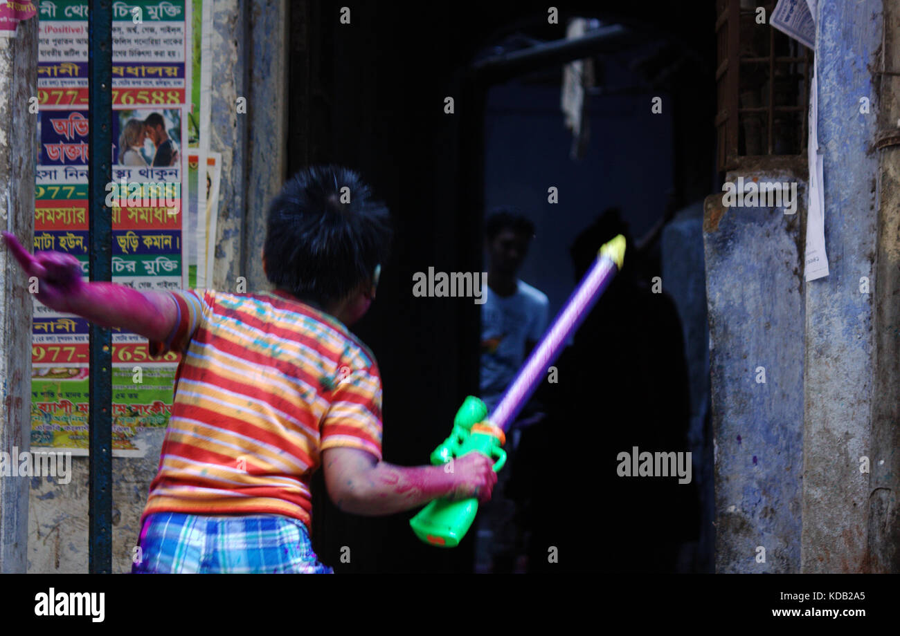 Holi o phagwah è un famoso festival di primavera. holi commemora il massacro del demoness holika dal signore Vishnu è devoto prahlad. Così, il festiva Foto Stock