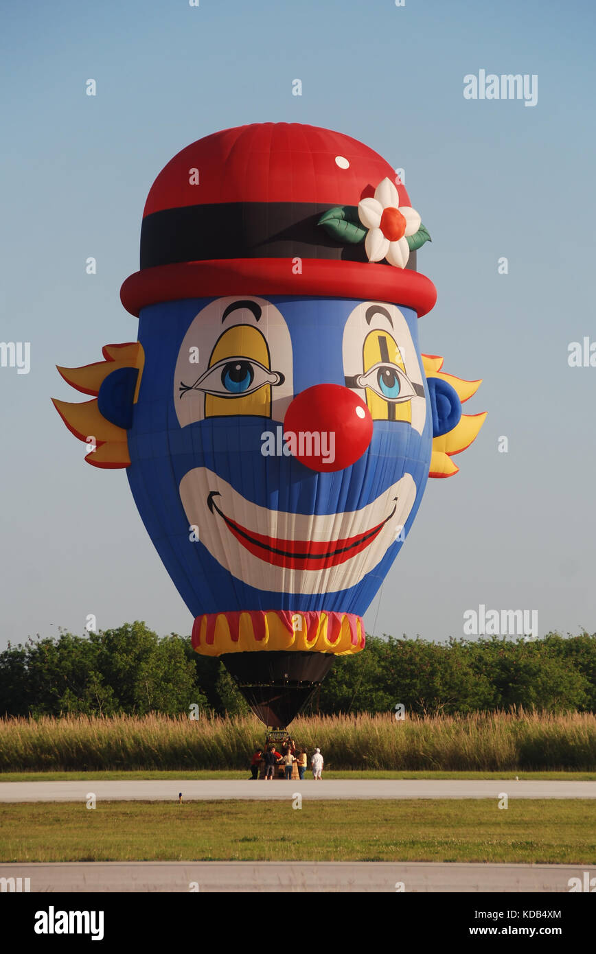 Giant mongolfiera conformata come un clown Foto Stock