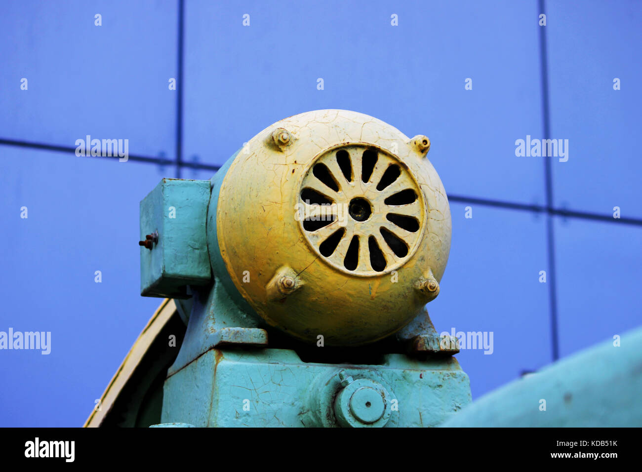 Vista parziale della vecchia Unione sovietica la lavorazione industriale di workstation Foto Stock