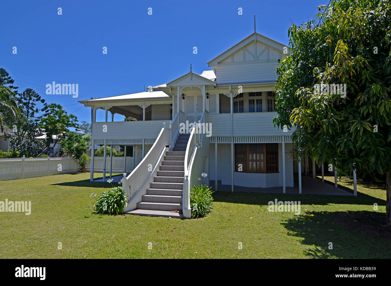 Classic queenslander la casa e il giardino in Murwllumbah nel Nuovo Galles del Sud, NSW, Australia Foto Stock