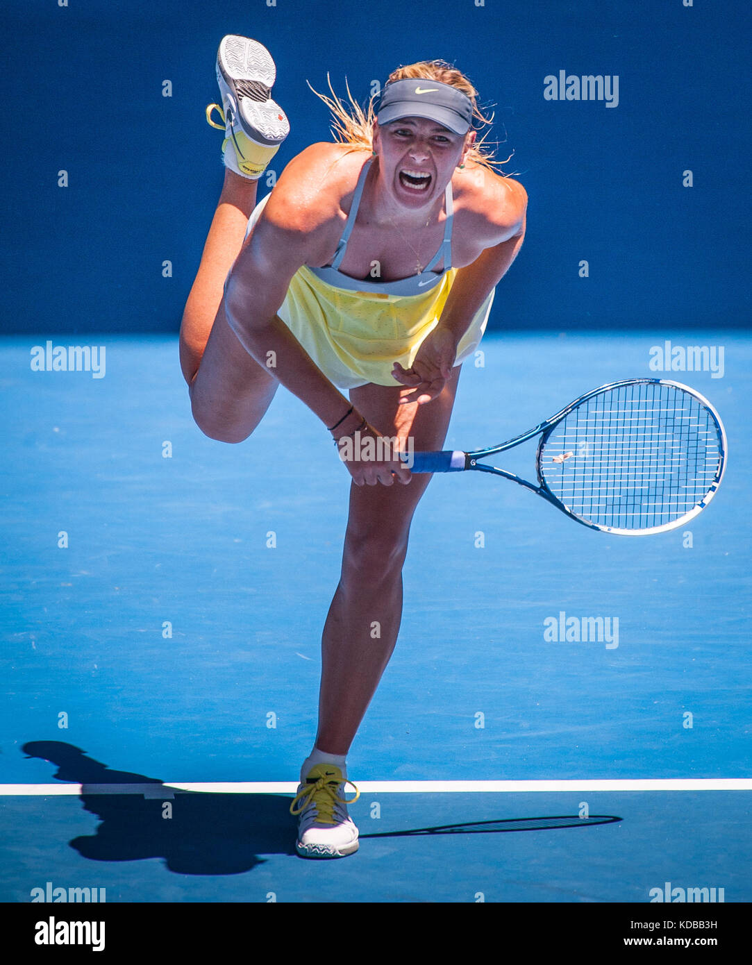 Maria Sharapova gioca all'Australian Open 2013 - un torneo del grande Slam, il torneo è l'evento di apertura del calendario del tennis ogni anno. Il Foto Stock