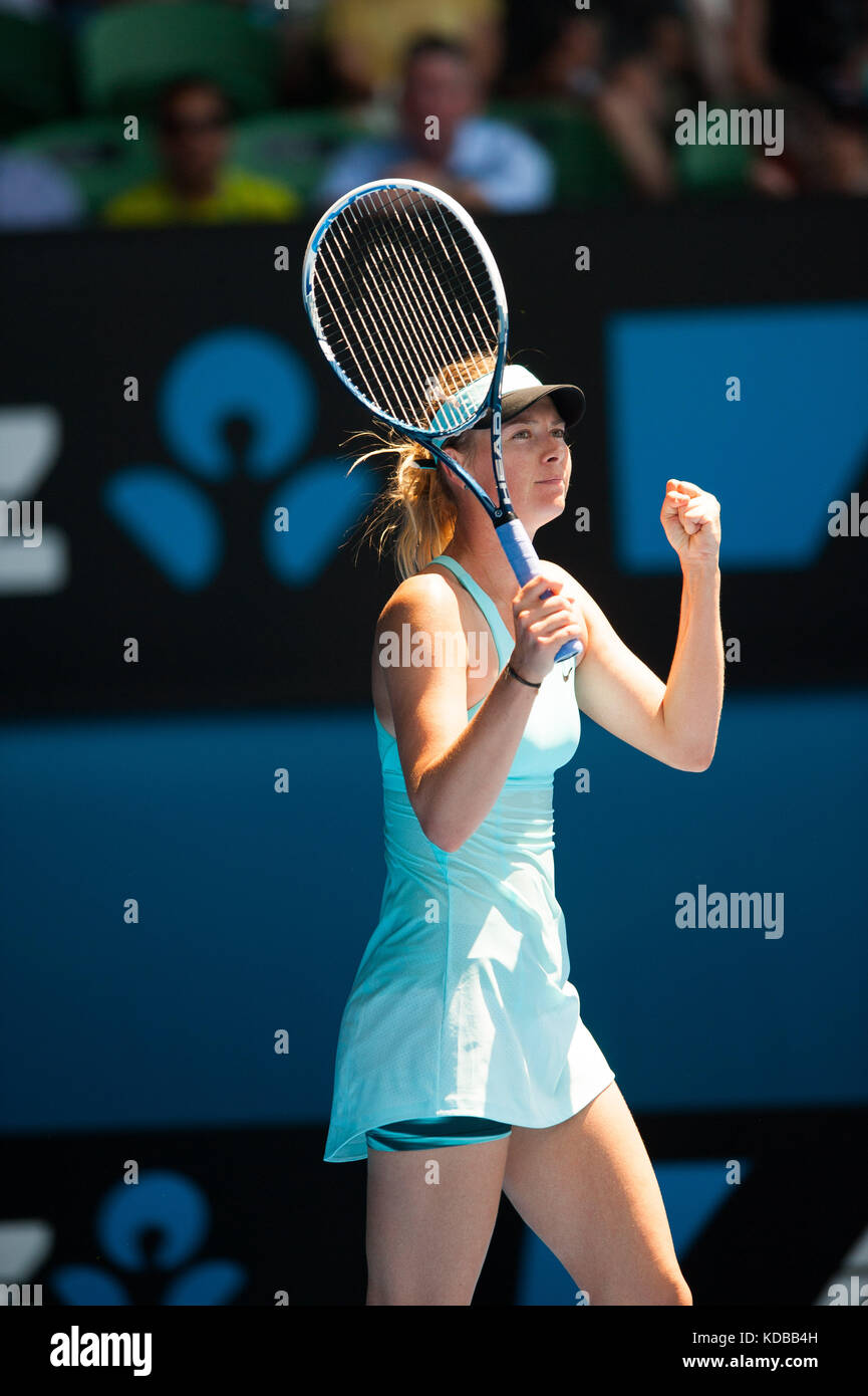 Maria Sharapova (RUS) ha battuto in finale K. Knapp (ITA) 6-3, 4-6, 10-8 alla Rod Laver Arena di Melbourne nel giorno 4 degli Australian Open 2014. Foto Stock