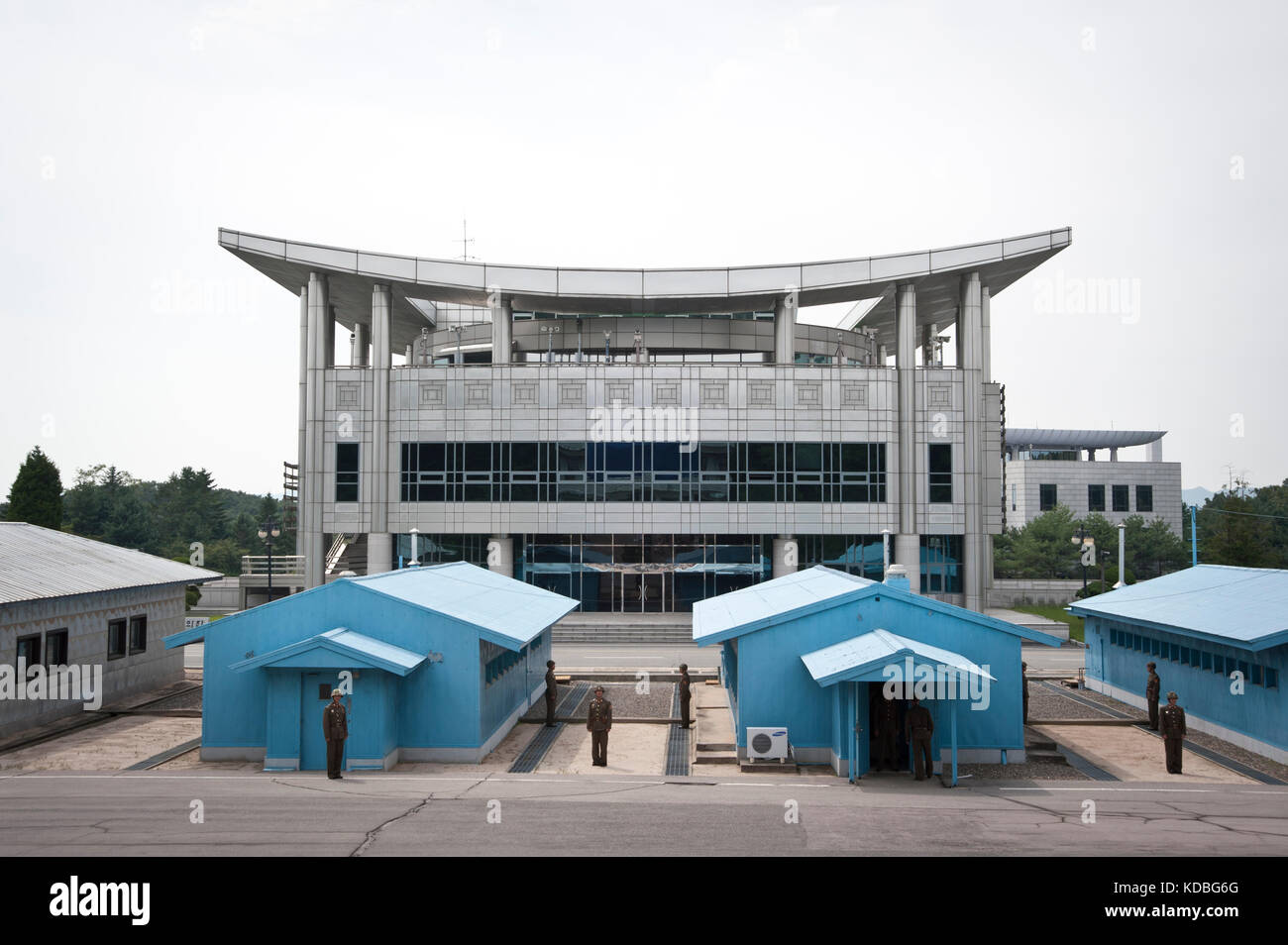 Poste frontière des deux Corées, ici le poste Nord coréen le 7 ottobre 2012. Tra le due Koreas , stazione nordcoreana qui 7 ottobre 2012 Foto Stock