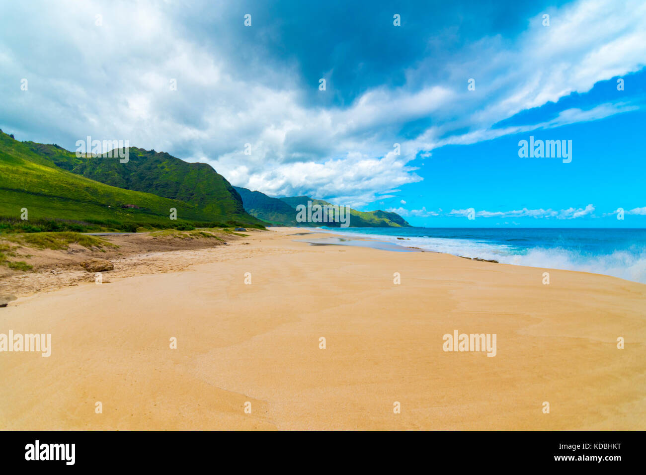 Belle spiagge a Ka'ena Point State Park sull'isola di Oahu, Hawaii. Foto Stock