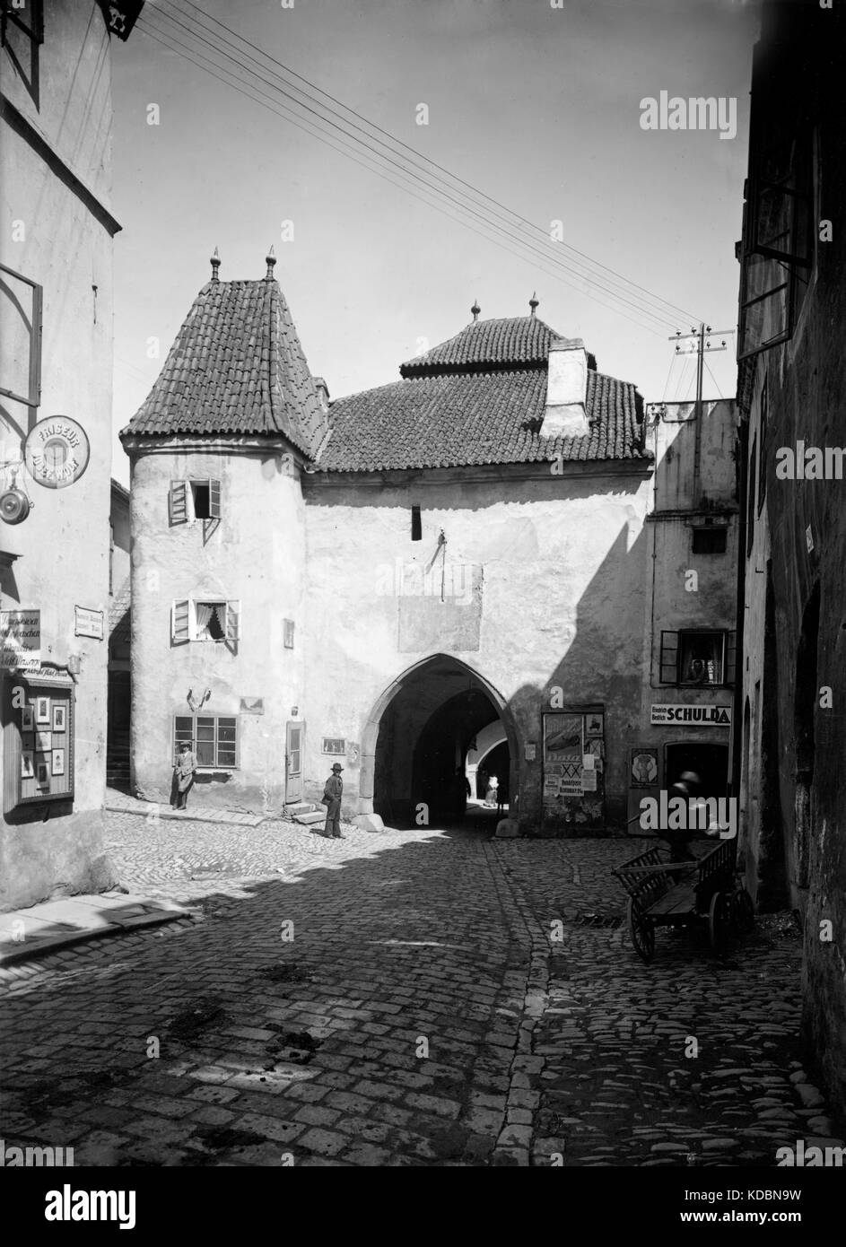 La porta inferiore di Prachatice, Cecoslovacchia, 1937. Foto Stock