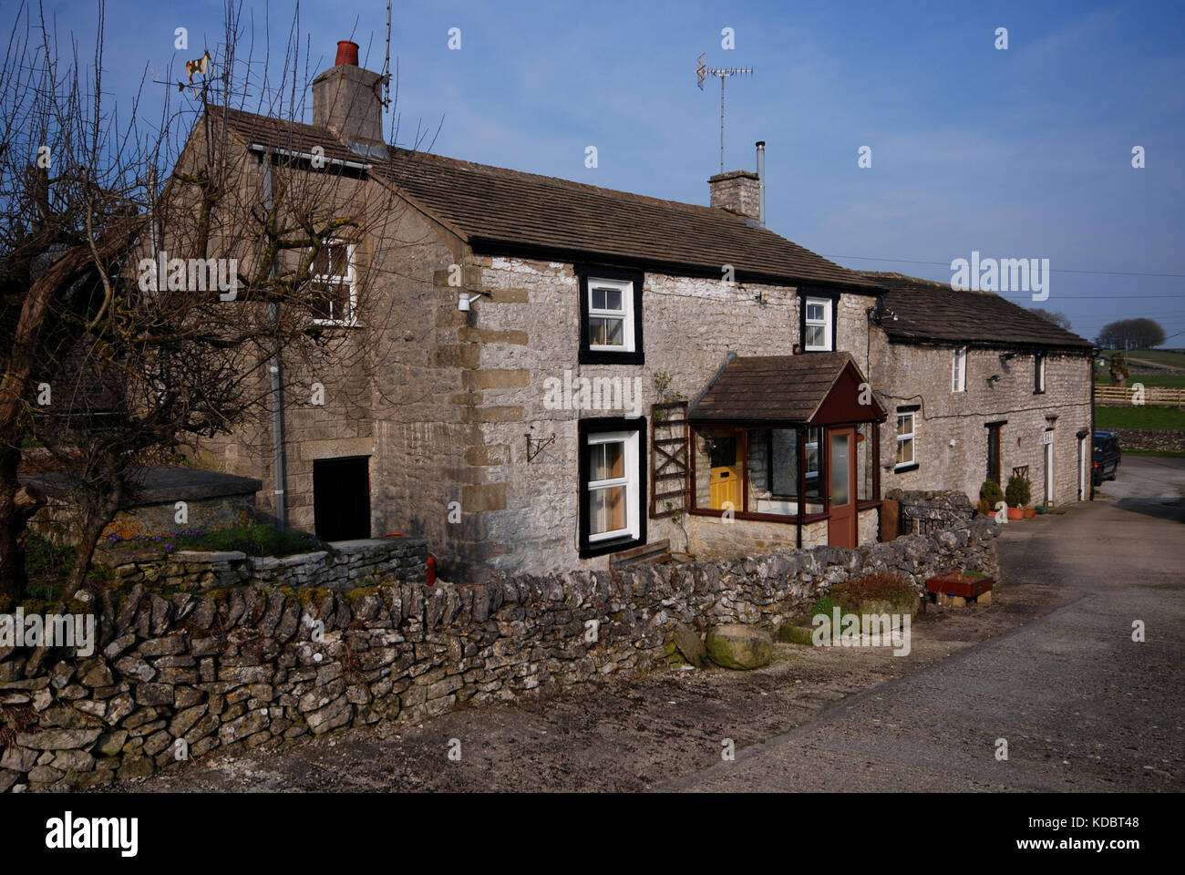 Vecchio tradizionale derbyshire picchi agriturismo Foto Stock