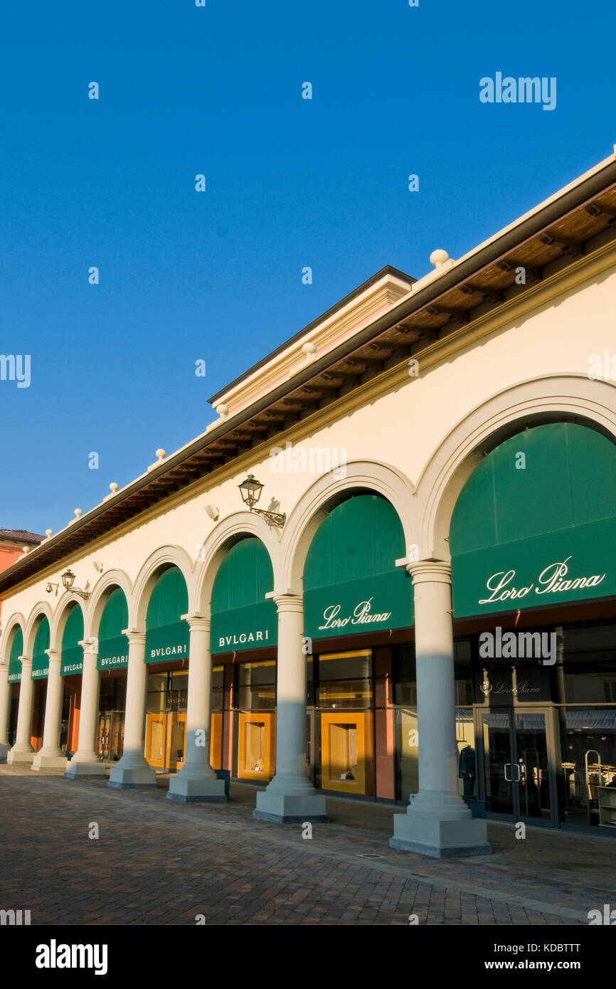 Negozio di bulgari, designer outlet, Serravalle Scrivia, provincia di Alessandria, Italia Foto Stock