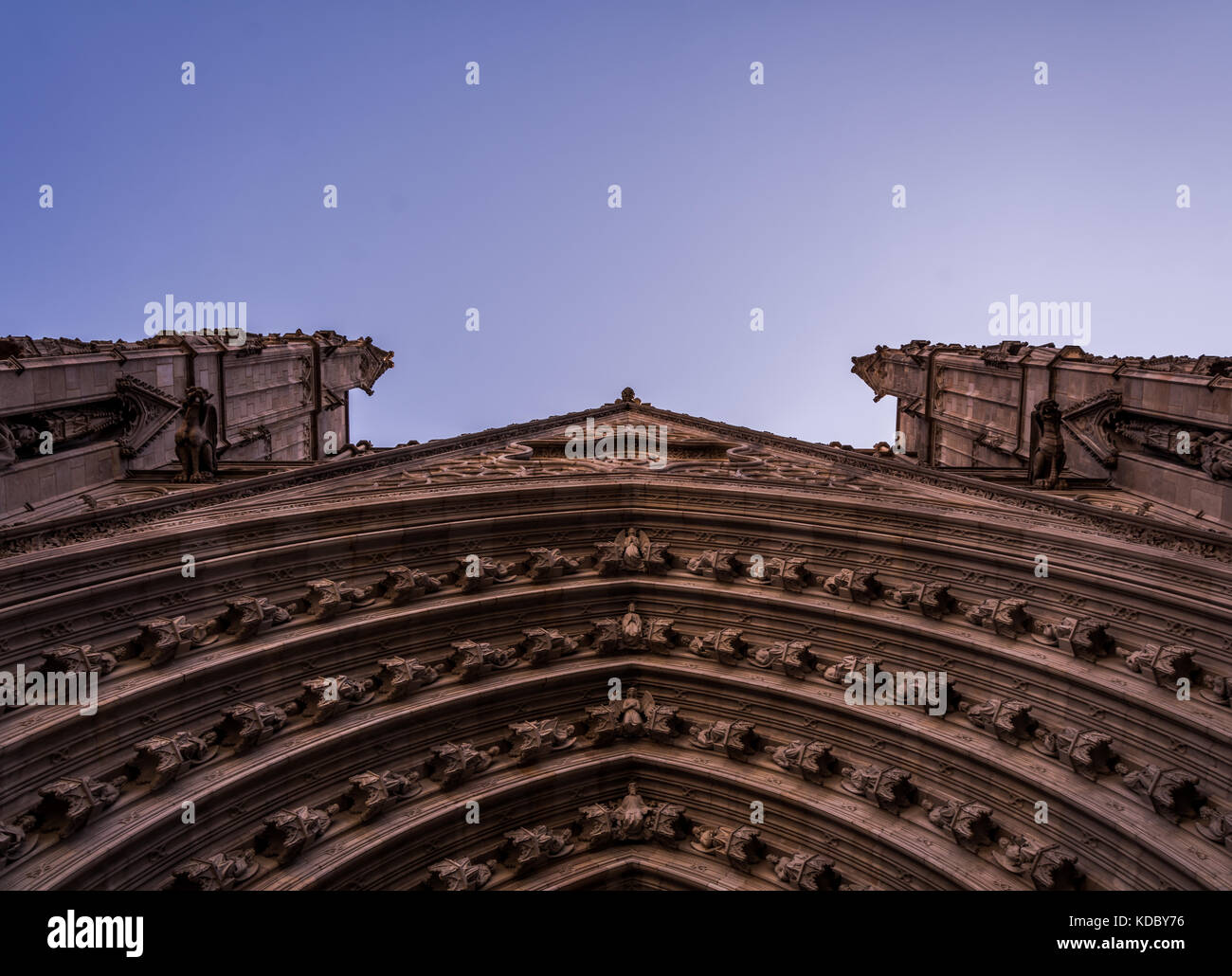 Umiliante chiesa nel centro di Barcellona Spagna Foto Stock