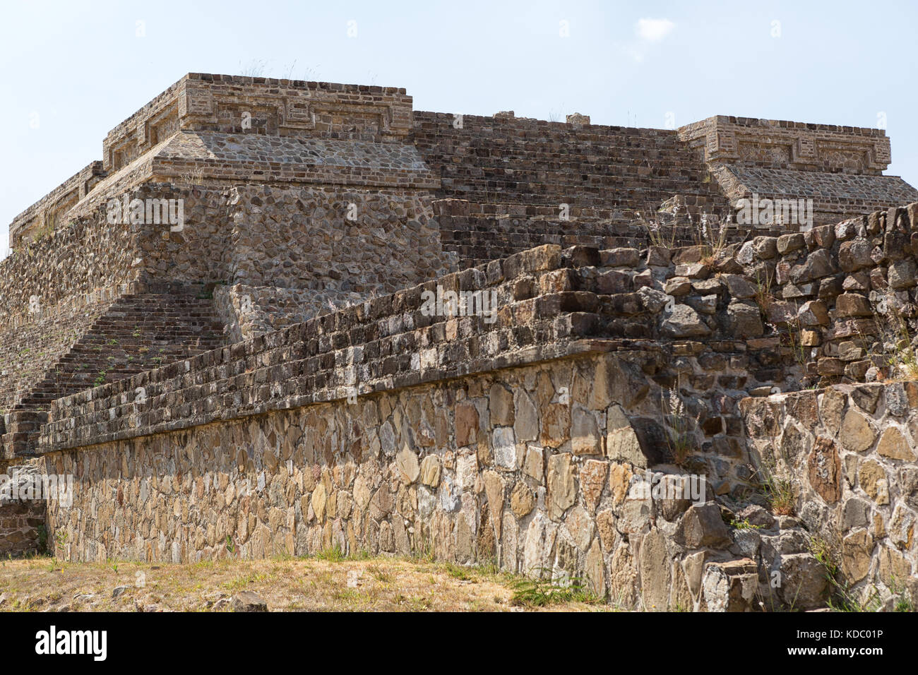 Monte Alban è un grande pre-colombiano zapoteco sito archeologico in area xoxocotlan di Oaxaca messico Foto Stock