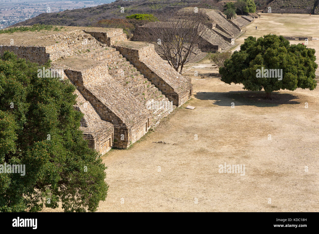 Monte Alban è un grande pre-colombiano zapoteco sito archeologico in area xoxocotlan di Oaxaca messico Foto Stock