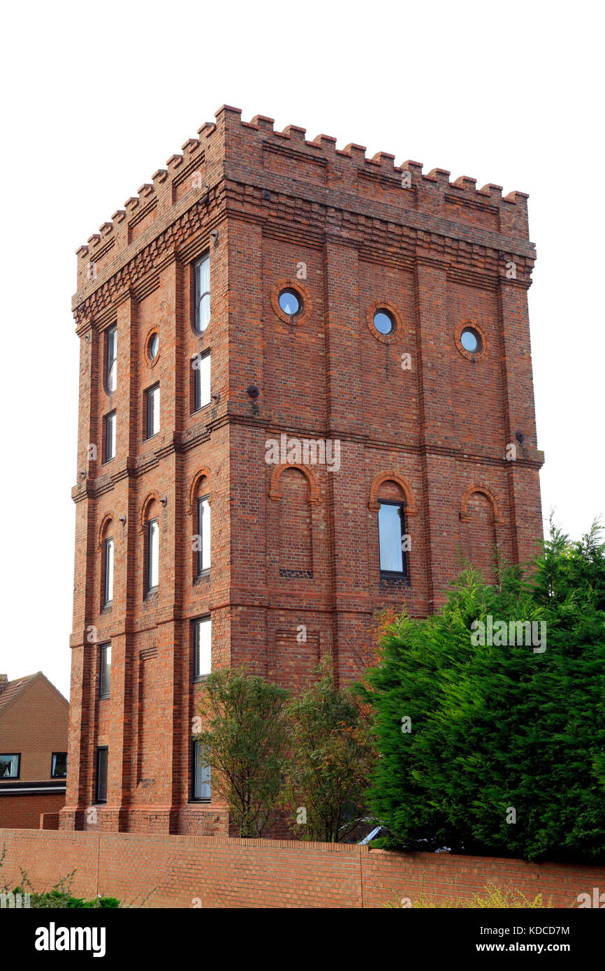 Acqua torre, costruita nel 1911, Hunstanton, Norfolk, Inghilterra, Regno Unito, convertito in casa, torri Foto Stock