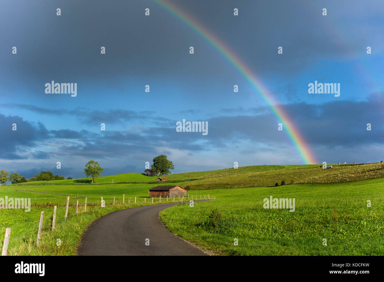 Paesaggio arcobaleno - Alta Baviera, Germania Foto Stock