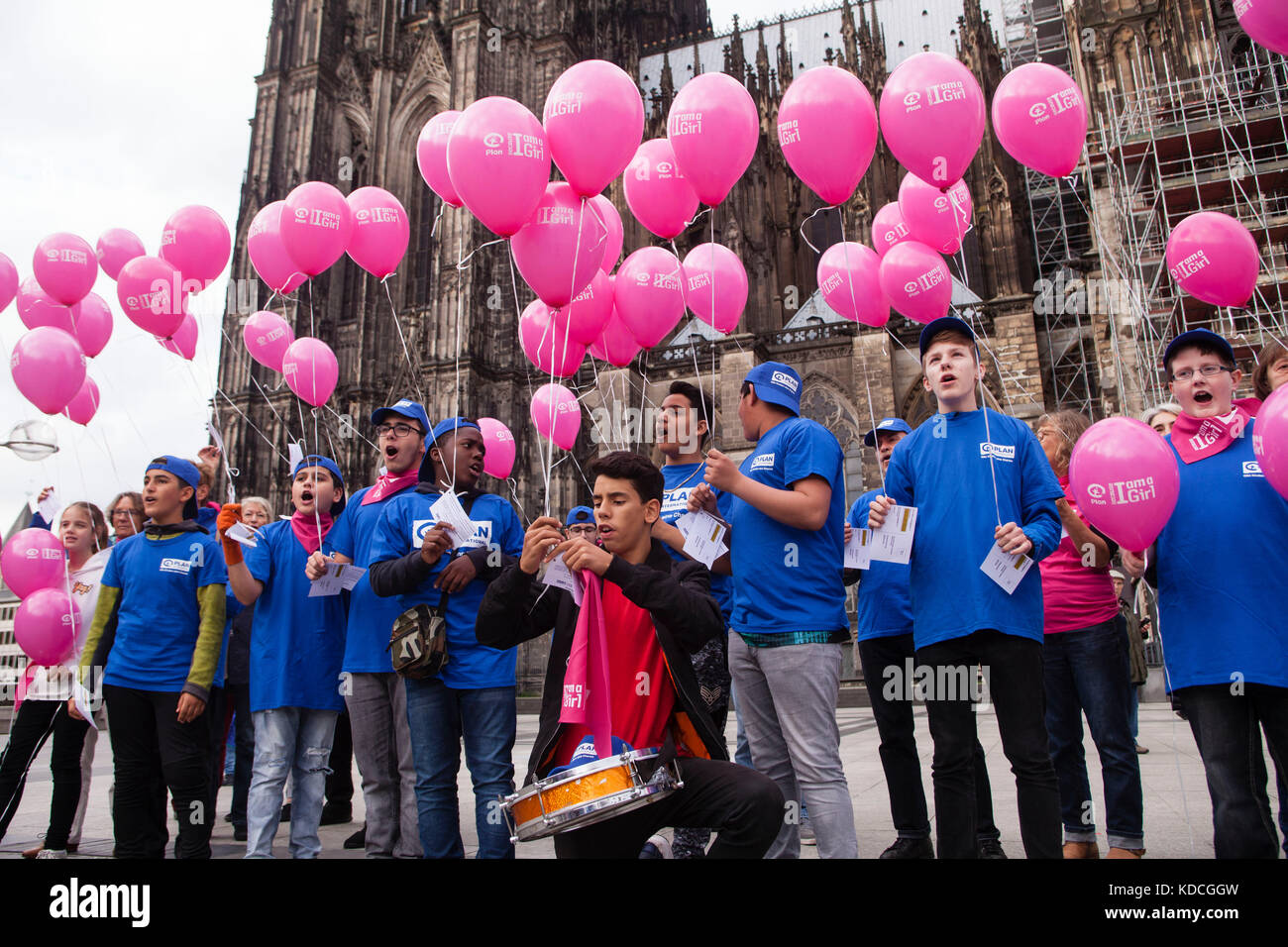 L'Europa, Germania, Colonia, sulla Giornata internazionale della ragazza bambino (11 Ottobre) lo sviluppo indipendente e organizzazione umanitaria piano Inter Foto Stock