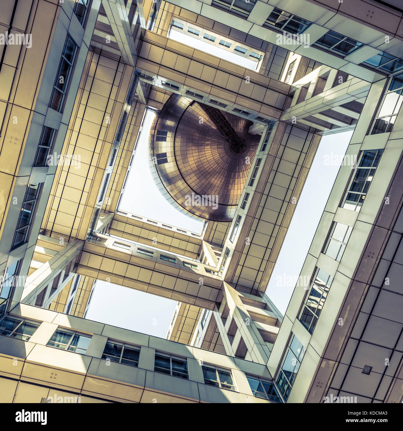 Moderna architettura futuristica in tokyo, Giappone Foto Stock