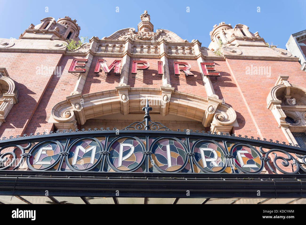 Facciata di Hackney Empire, Mare Street, Hackney Central London Borough of Hackney, Greater London, England, Regno Unito Foto Stock