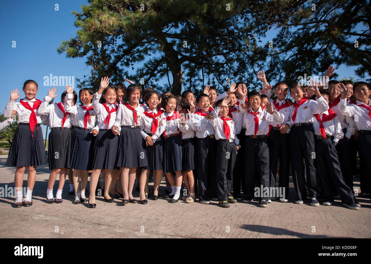 Enfants pionniers au Songdowon campo internazionale per bambini le 11 ottobre 2012. Pionieri al campo internazionale per bambini di Songdowon nell'ottobre 2012 Foto Stock