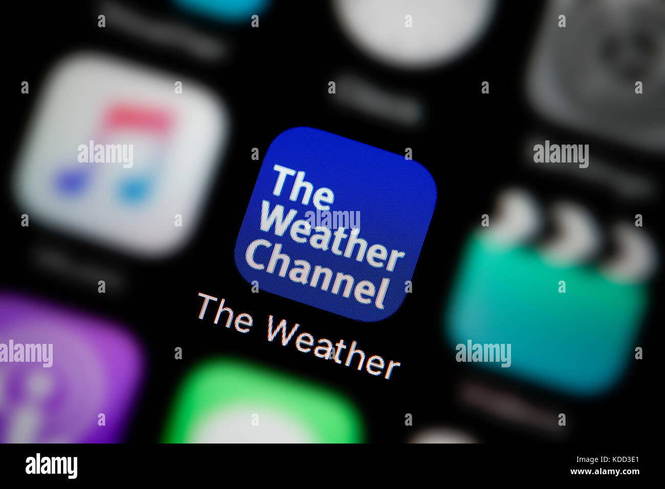 Una inquadratura ravvicinata del logo che rappresenta il canale meteo icona app, come si vede sullo schermo di un telefono intelligente (solo uso editoriale) Foto Stock