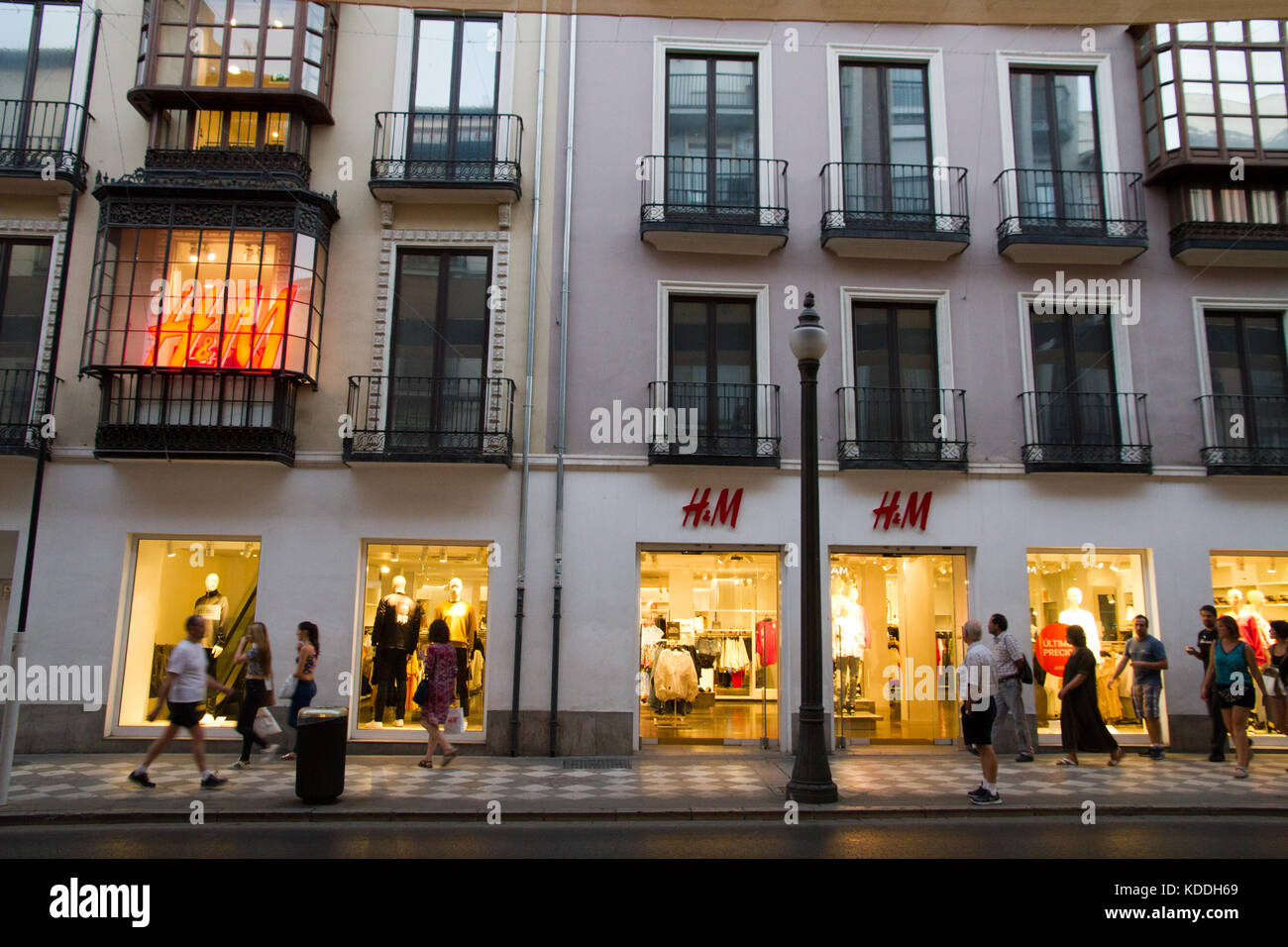 H&M Negozio in Granada, Andalusia Spagna Foto Stock