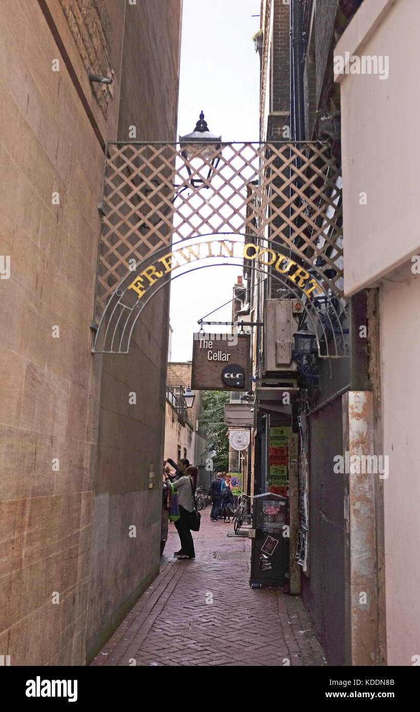 Oxford Oxfordshire Regno Unito - Frewin Court Passageway nel centro della città Foto Stock